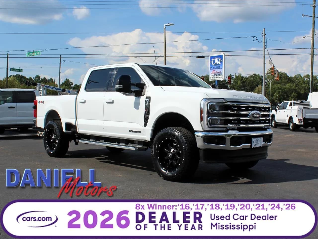 2025 Ford F-250 SD Lariat Crew Cab - Pickup