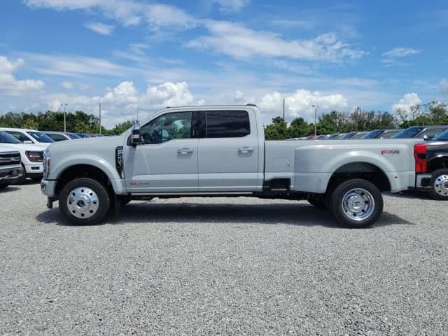 2026 Ford F-450 Crew Cab - Pickup