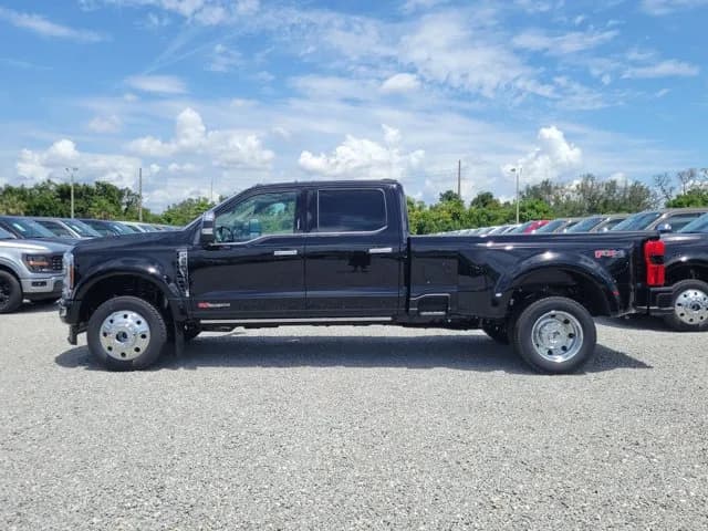 2026 Ford F-450 Crew Cab - Pickup