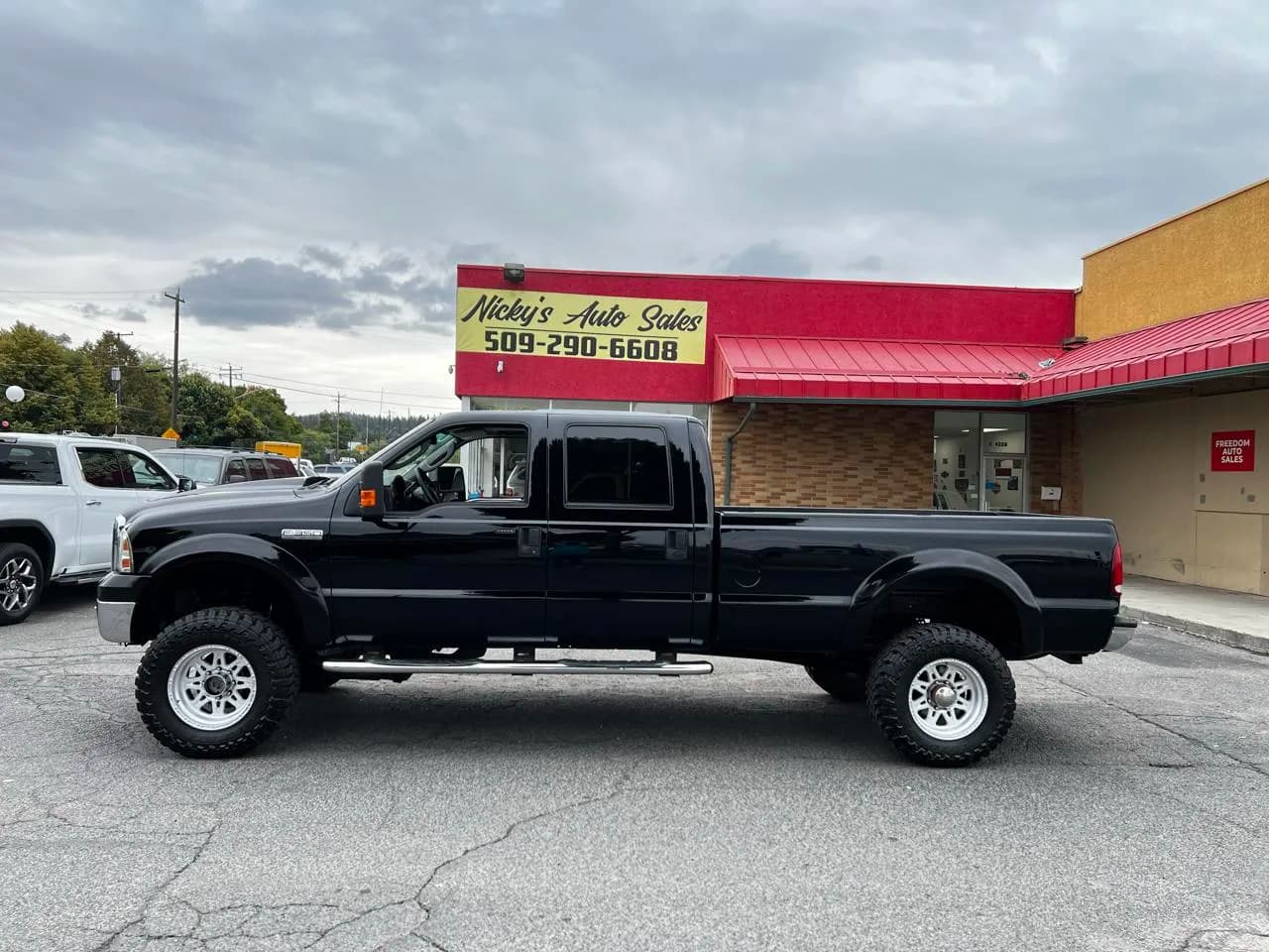 2006 Ford F-350 SD XLT Crew Cab Long Bed