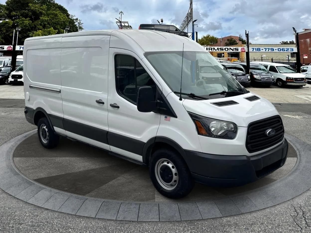 2015 Ford Transit Cargo Van T-350 148" Med Rf 9500 - Vans