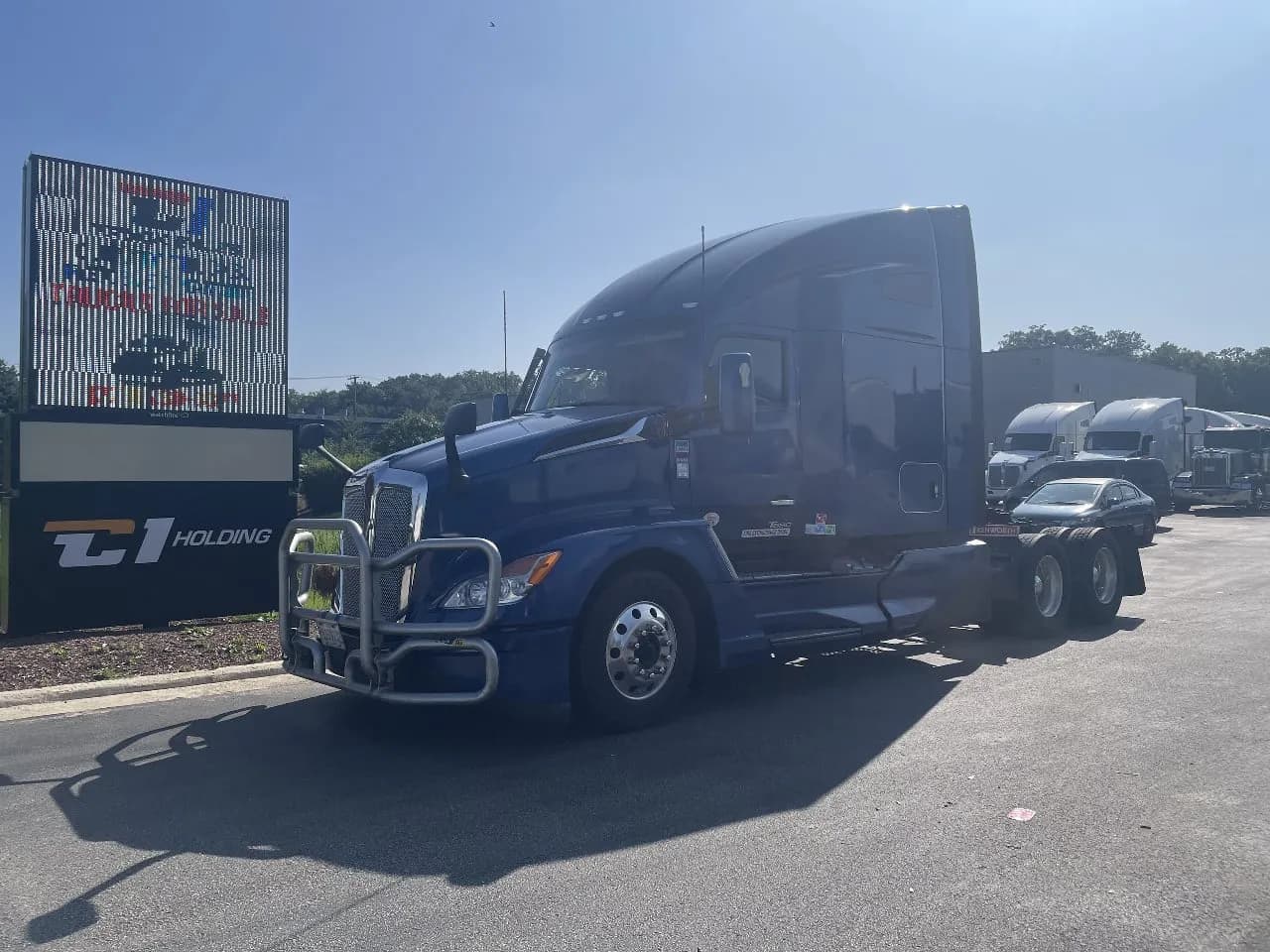 2023 Kenworth T680 - Sleeper