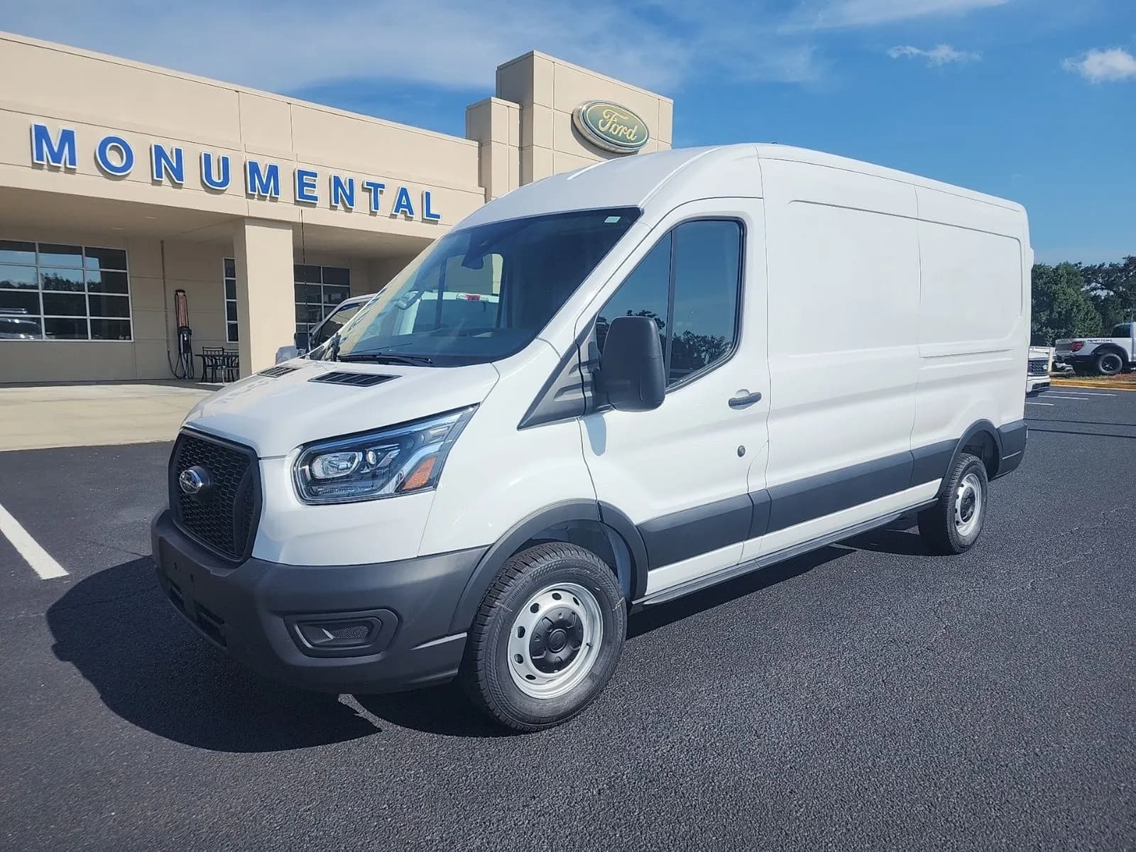 2025 Ford Transit-250 Base - Vans