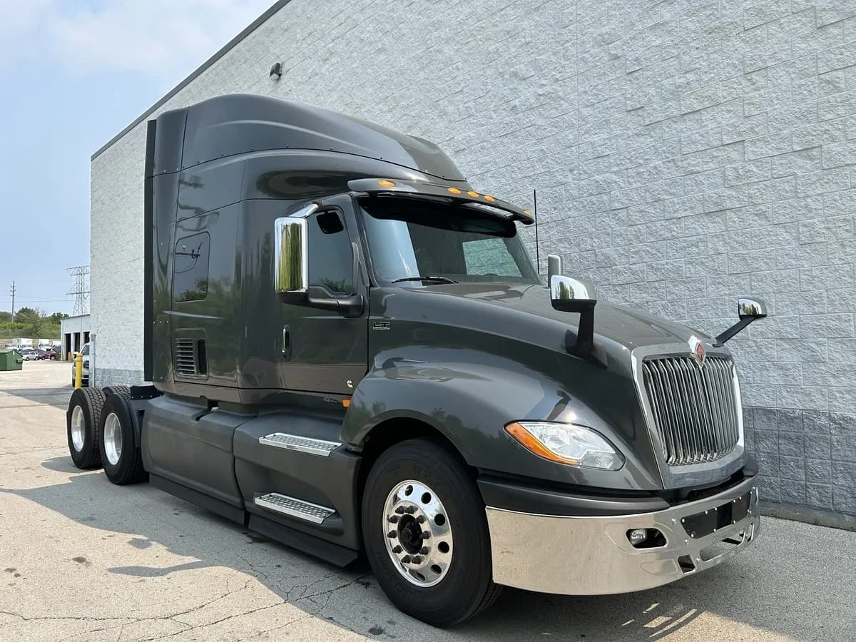 2021 International LT625