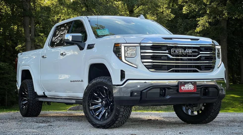 2026 GMC Sierra 1500 SLT - Pickup