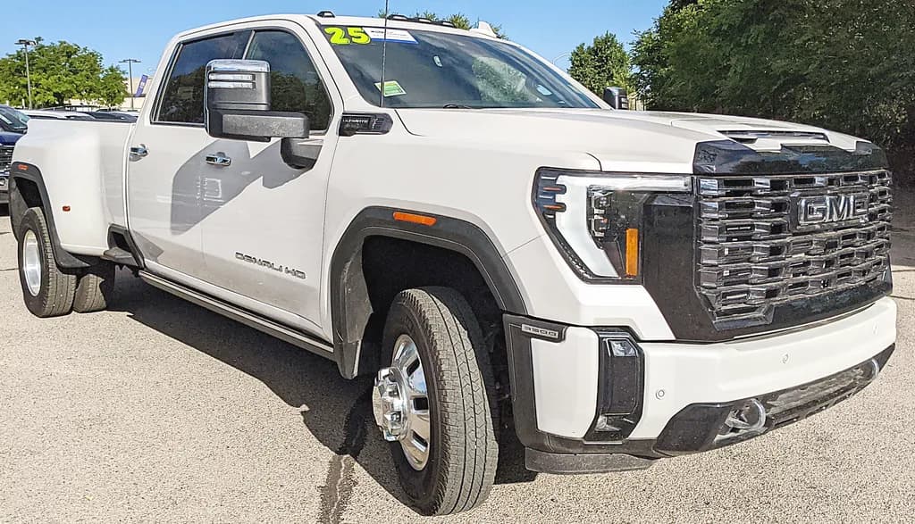 2025 GMC Sierra 3500HD Denali Ultimate - Pickup