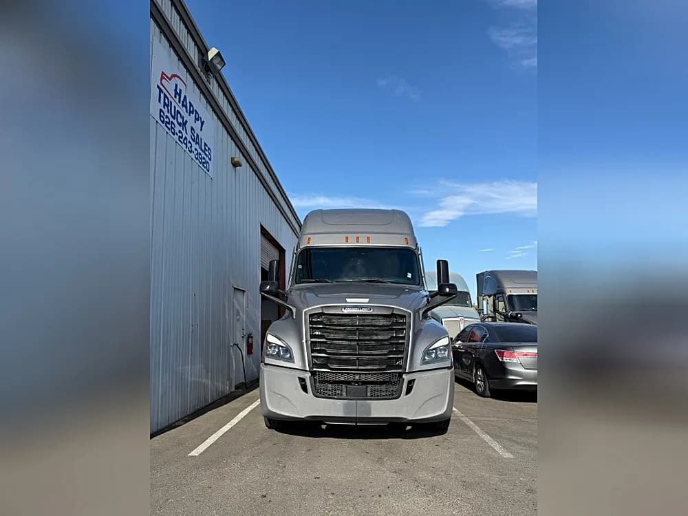 2022 Freightliner Cascadia