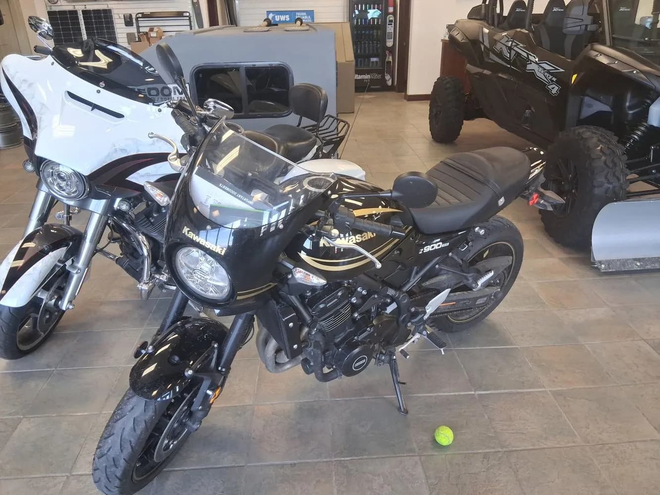 2023 Kawasaki Z900RS