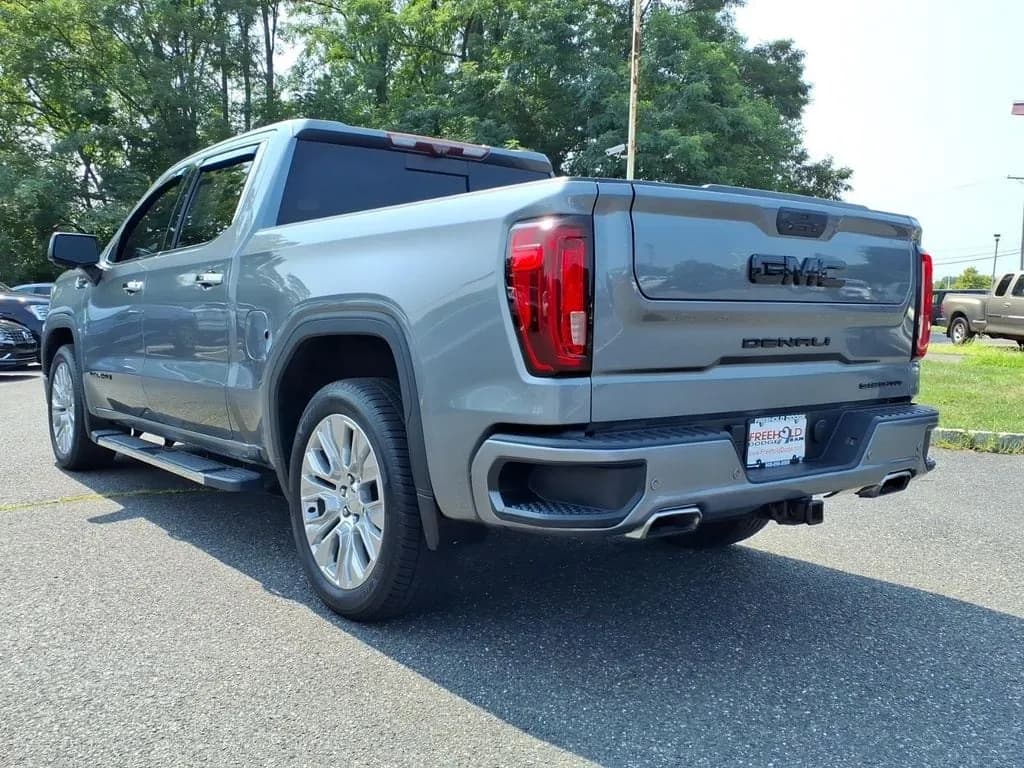 2020 GMC Sierra - Pickup