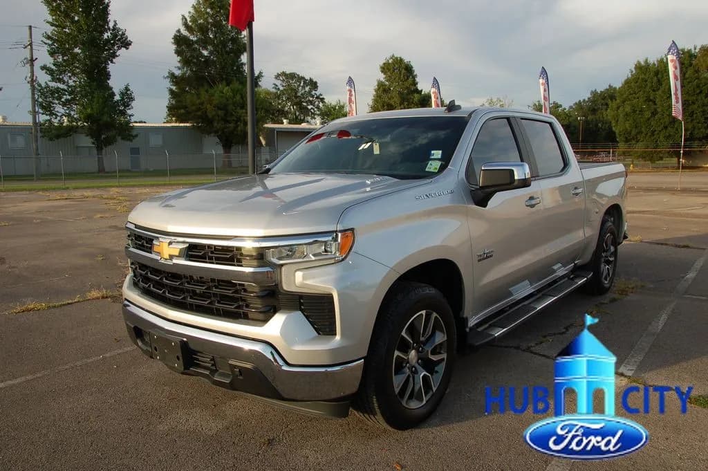2022 Chevrolet Silverado 1500 LT - Pickup