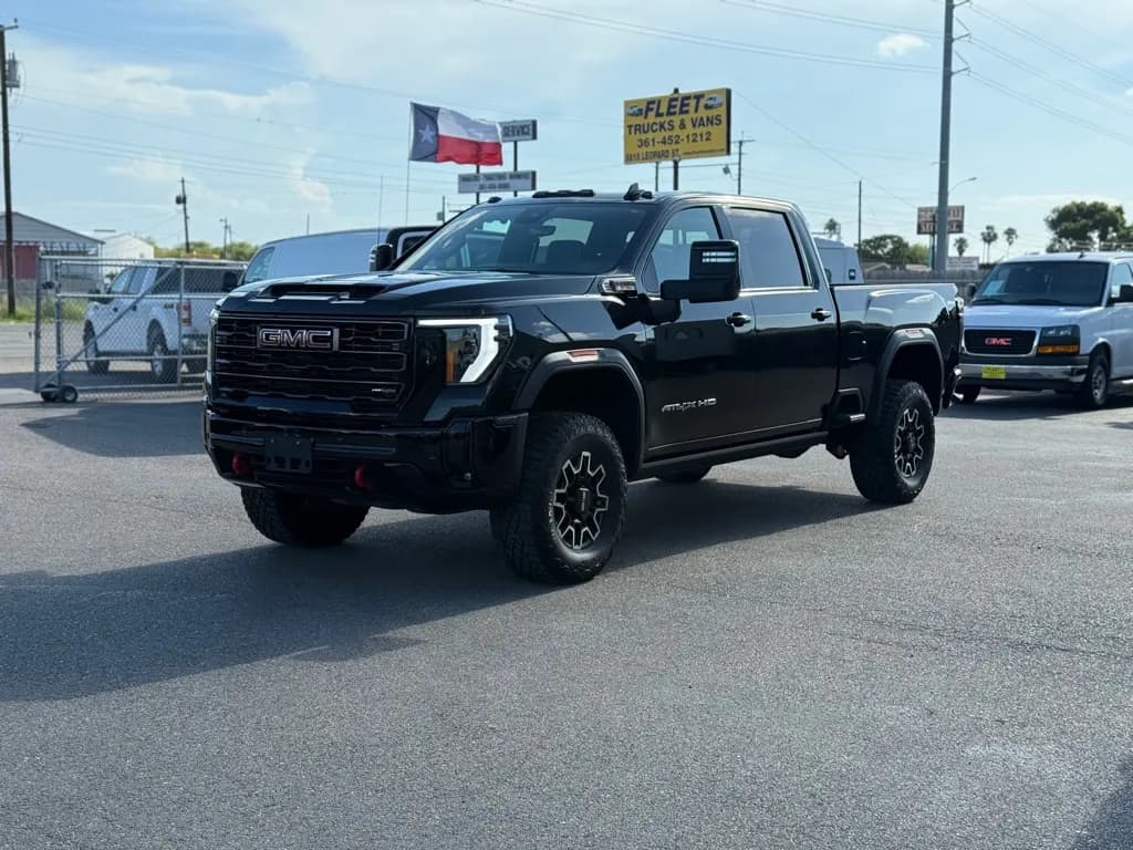 2025 GMC Sierra 2500 Crew Cab