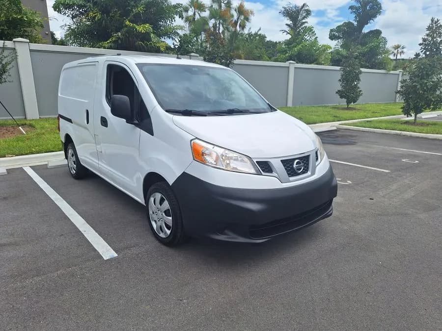 2019 NISSAN NV200 - Vans