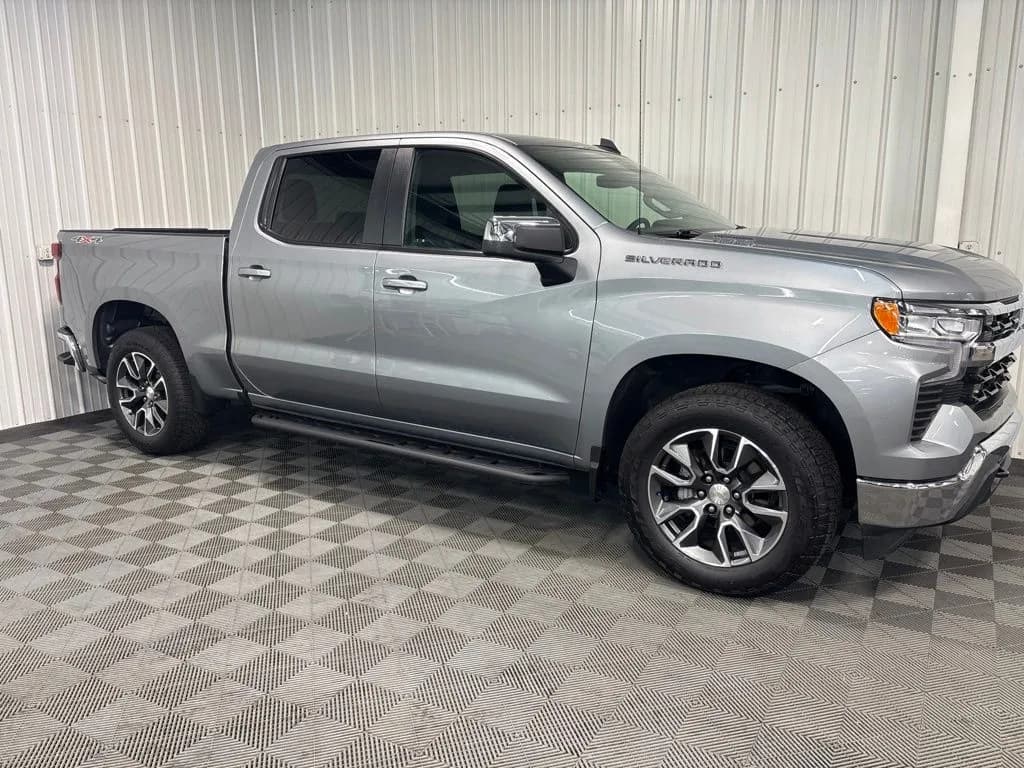 2024 Chevrolet Silverado 1500 Crew Cab - Pickup