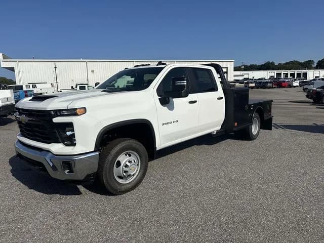 2026 Chevrolet Silverado 3500 Crew Cab - Chassis