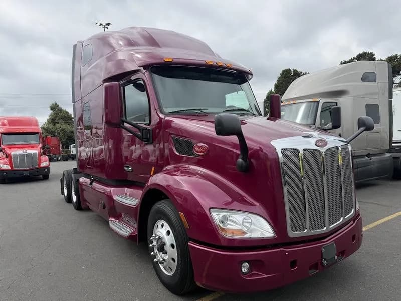 2022 Peterbilt 579 - Sleeper