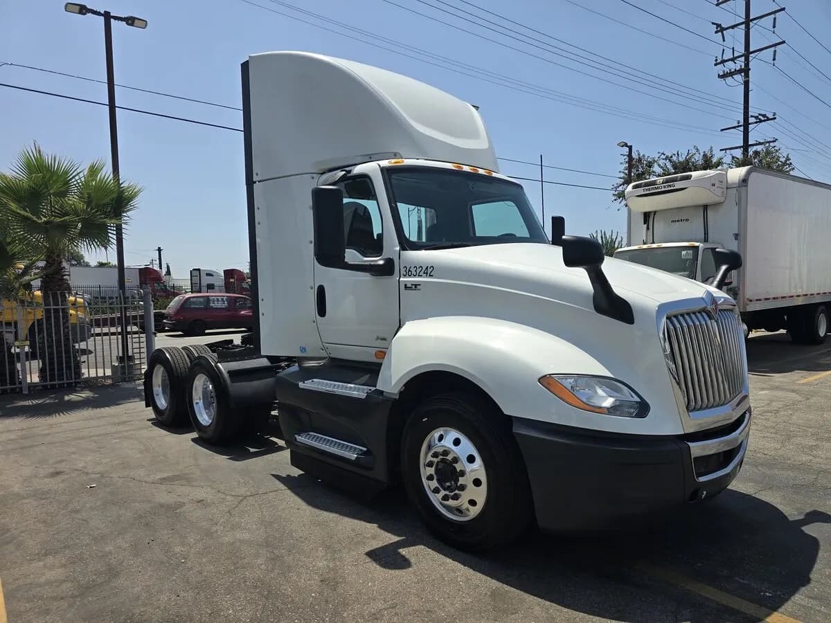 2021 International LT625 - Day Cab