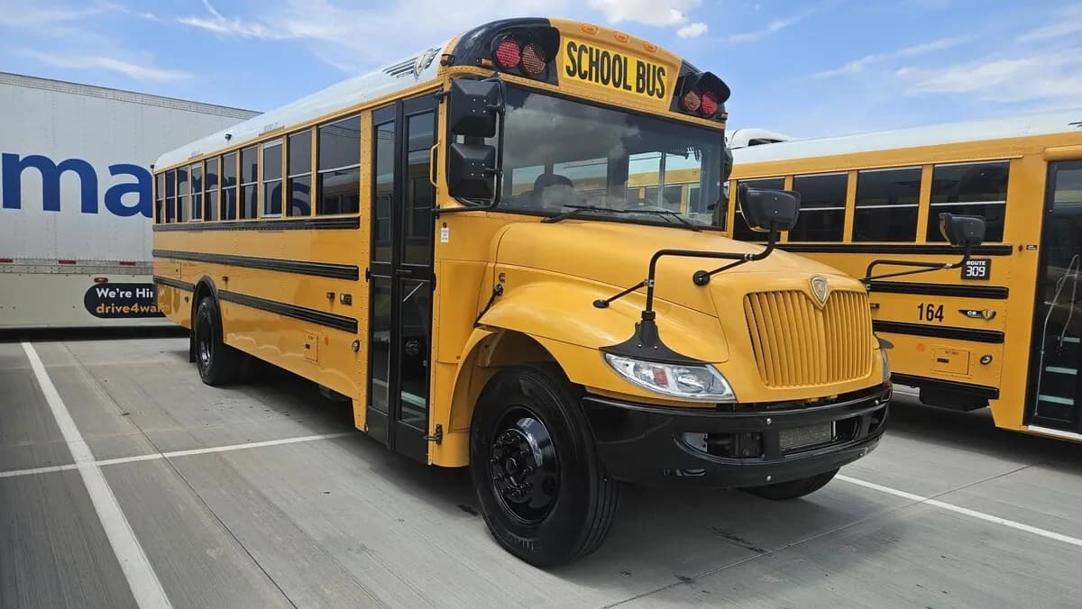 2020 International 3000 - Passenger Bus / Shuttle Bus / SUV