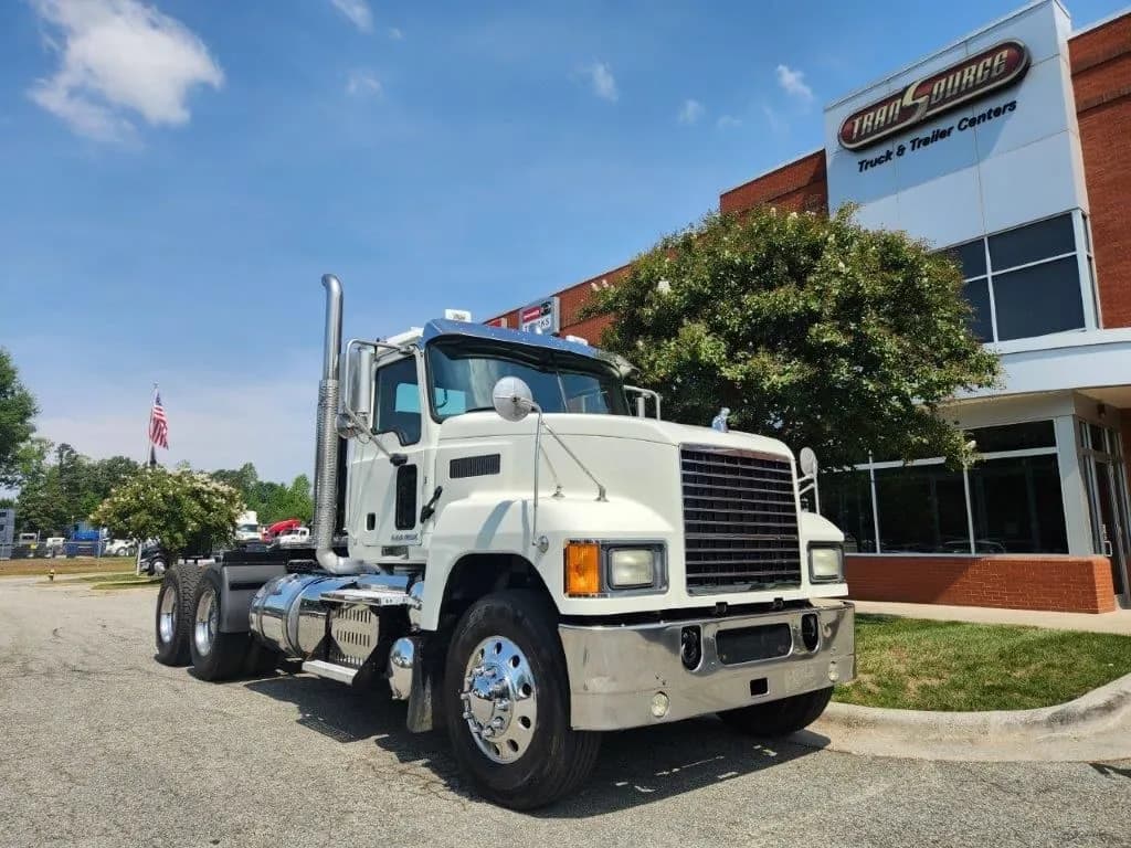 2017 Mack Trucks
