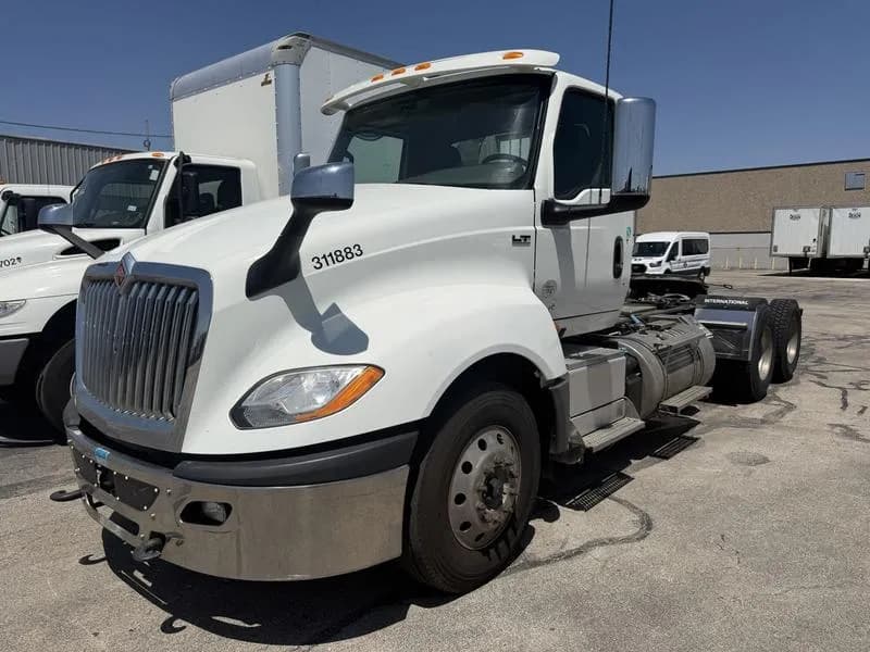 2021 International LT625 - Service