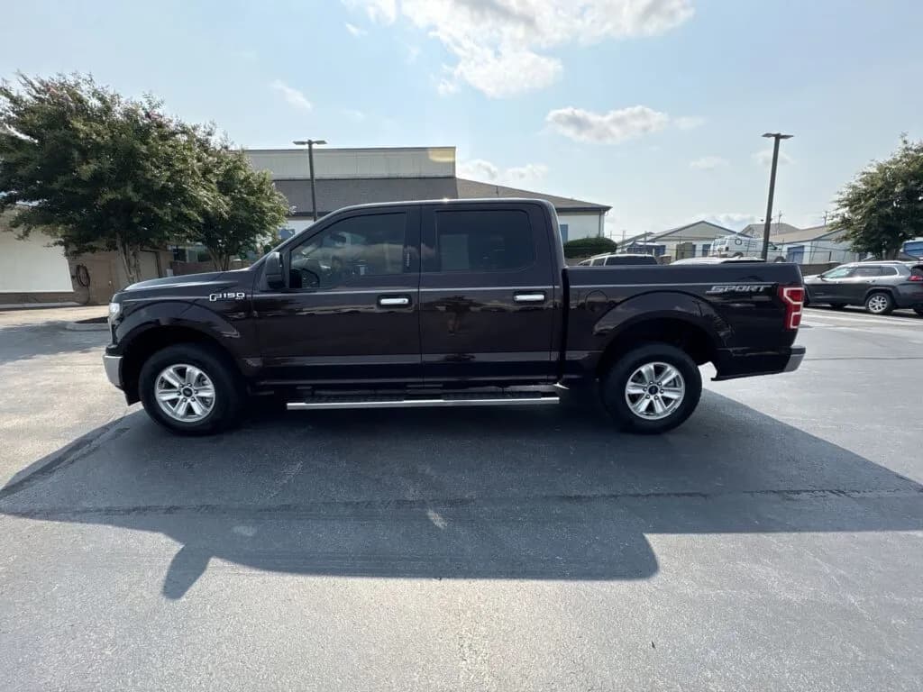 2018 Ford F-150 XLT - Pickup