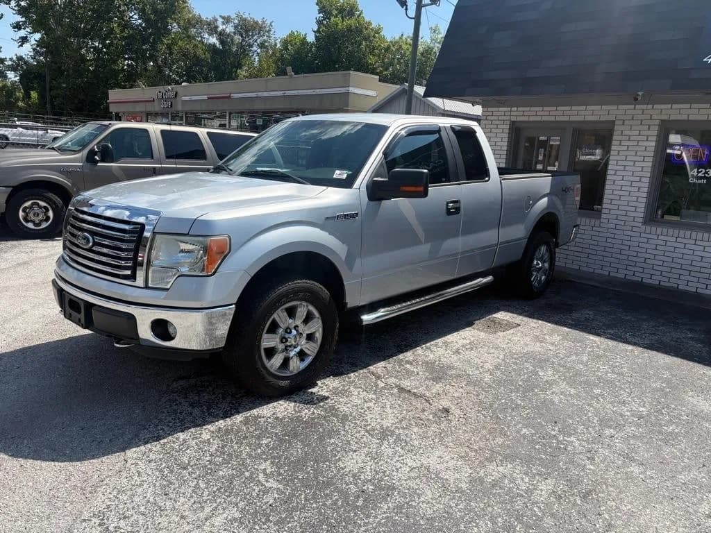 2012 Ford F-150 XLT SuperCab 8-ft Bed - Pickup