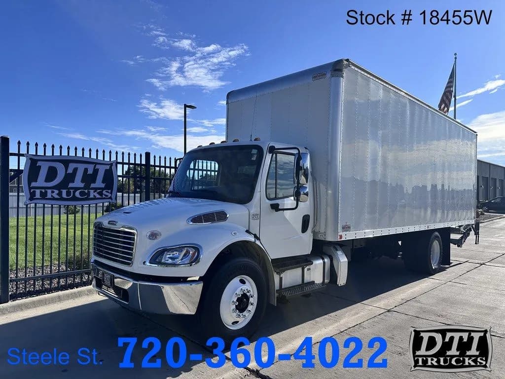 2022 Freightliner M2-106 26' - Box