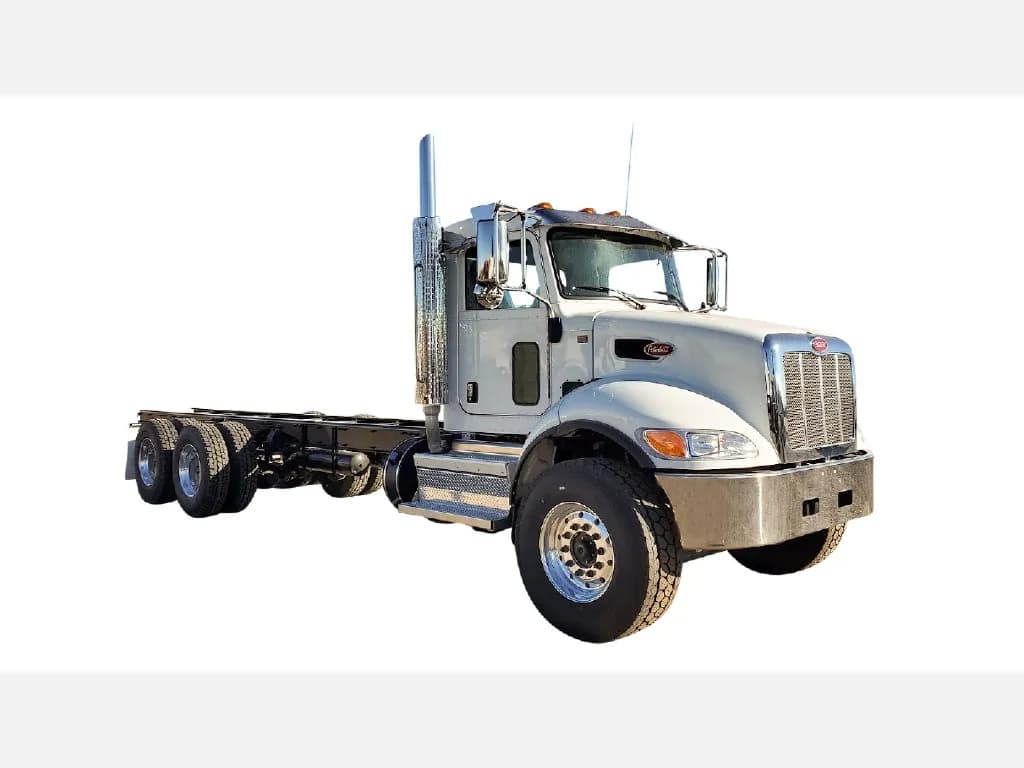 2020 Peterbilt 348