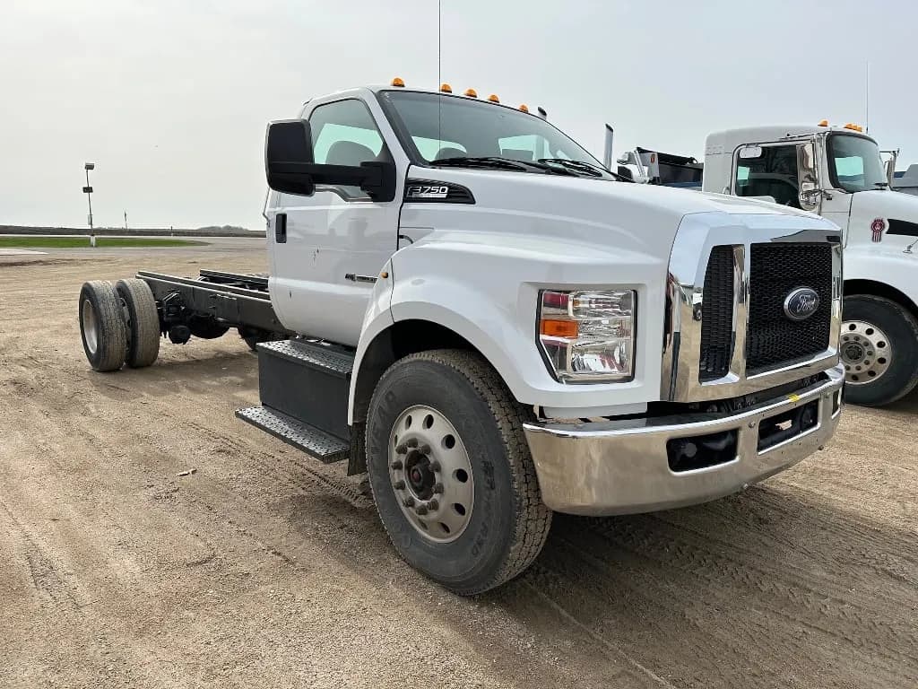2016 Ford F750