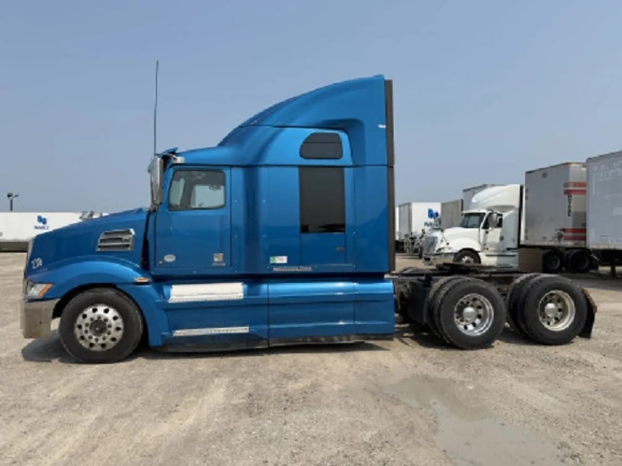 2017 Western Star 5700XE Tandem Axle - Sleeper