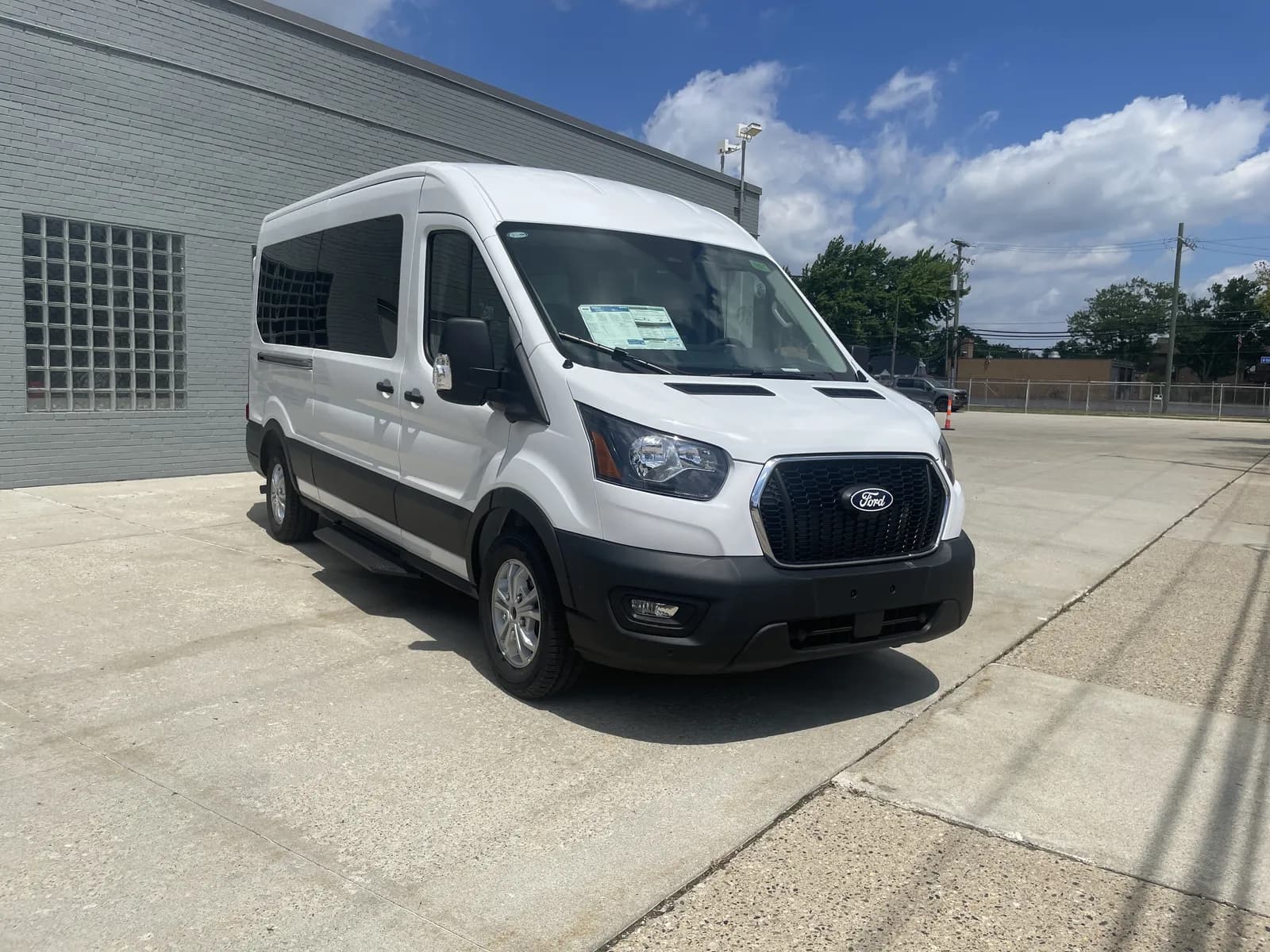 2026 Ford Transit Passenger Wagon - Vans