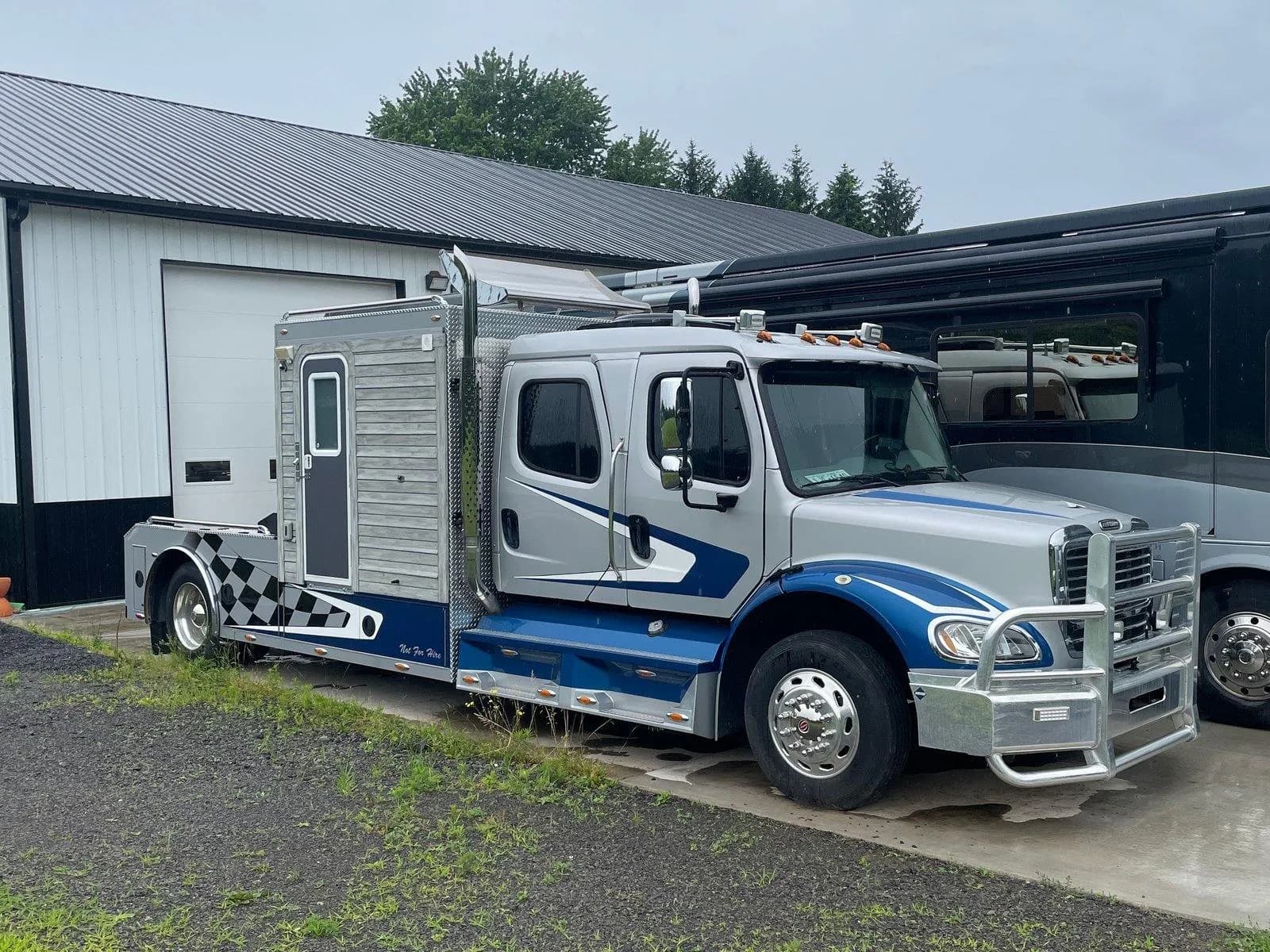 2006 Freightliner M2-112 SportChassis RV - Pickup