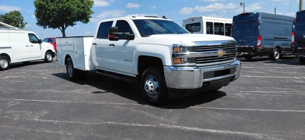 2018 Chevrolet Silverado 3500HD Work Truck Crew Cab - Chassis