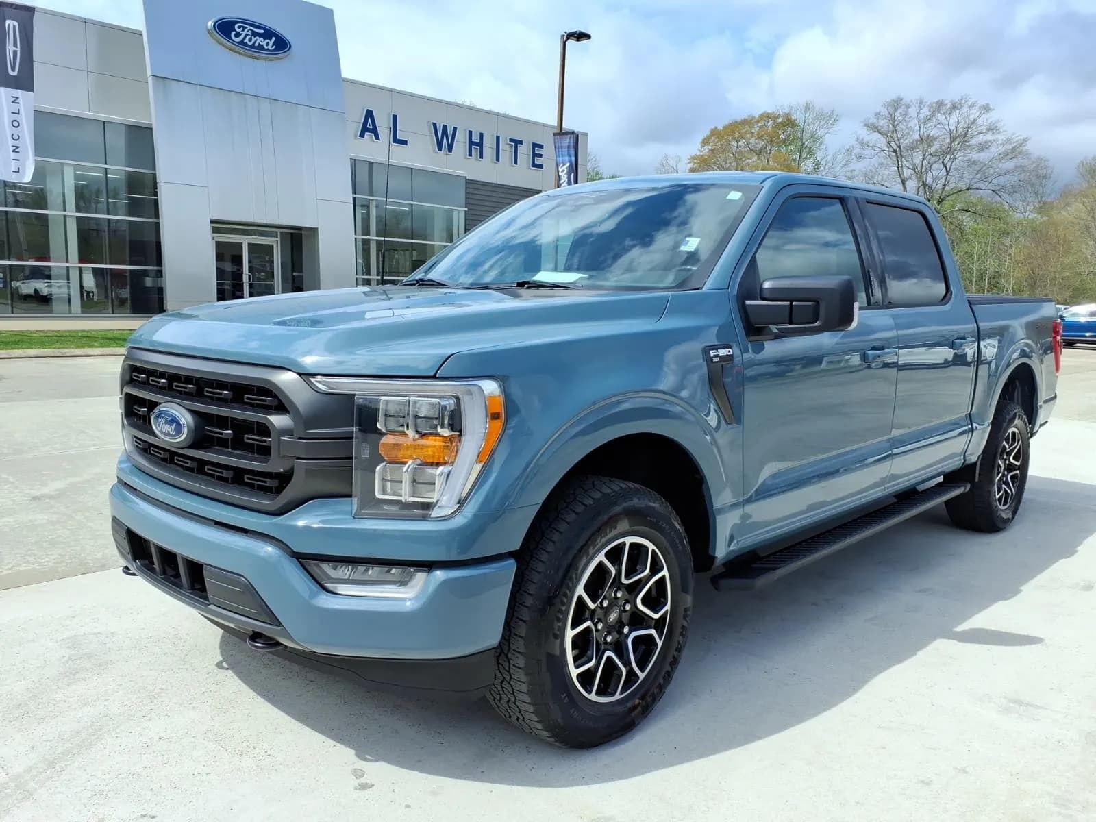 2023 Ford F-150 XLT - Pickup