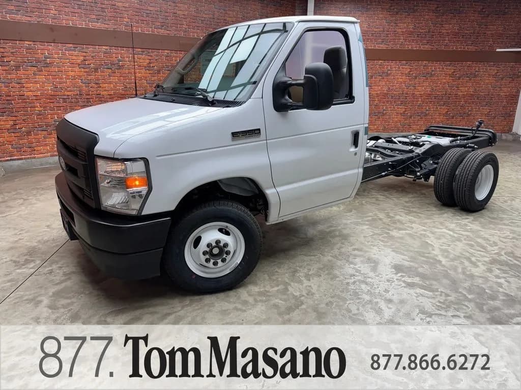 2027 Ford E-350SD - Box