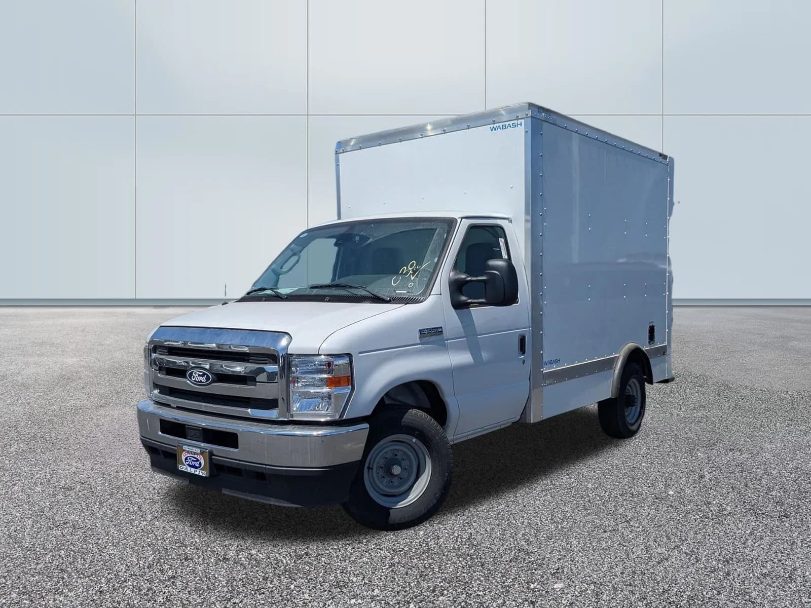 2026 Ford E-350 Cutaway - Box