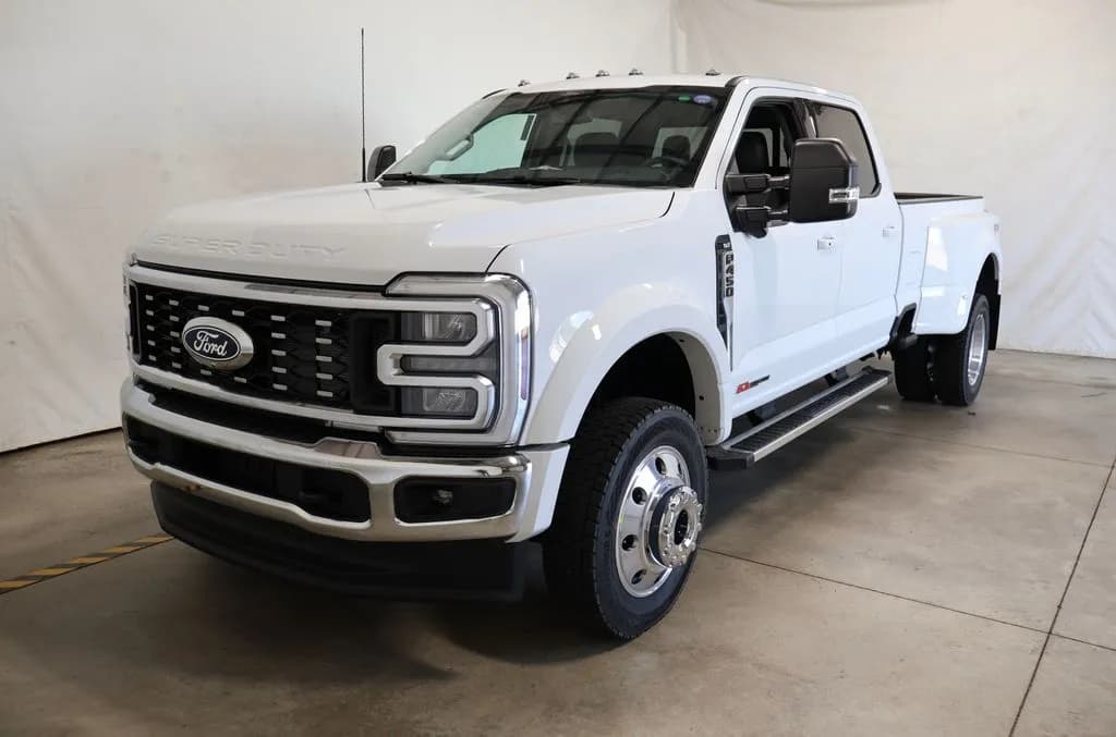 2027 Ford F-450 Crew Cab
