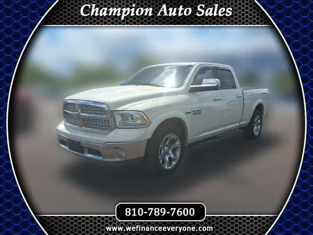 2017 Ram 1500 Laramie Crew Cab LWB - Pickup