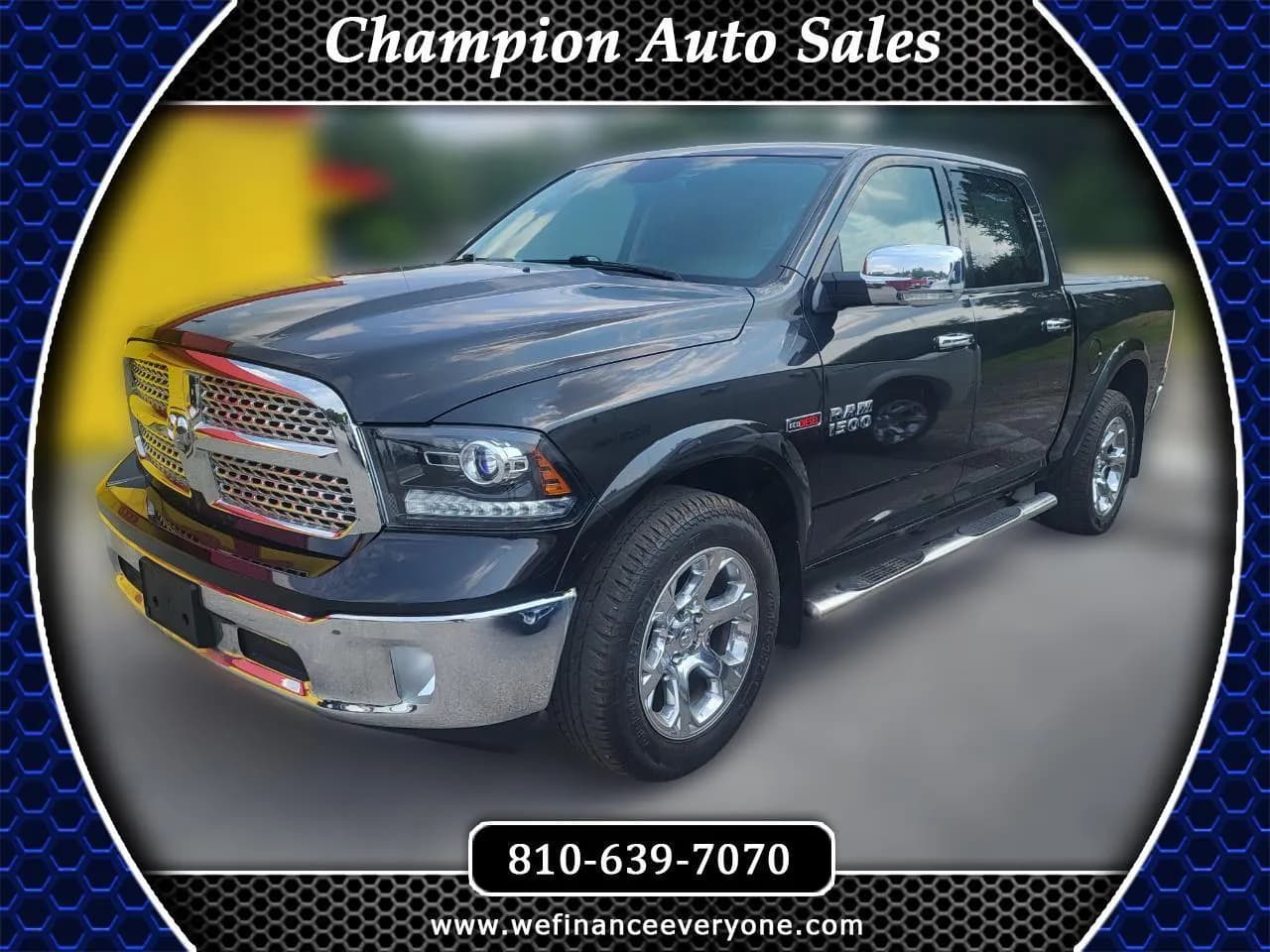 2017 Ram 1500 Laramie Crew Cab SWB - Pickup