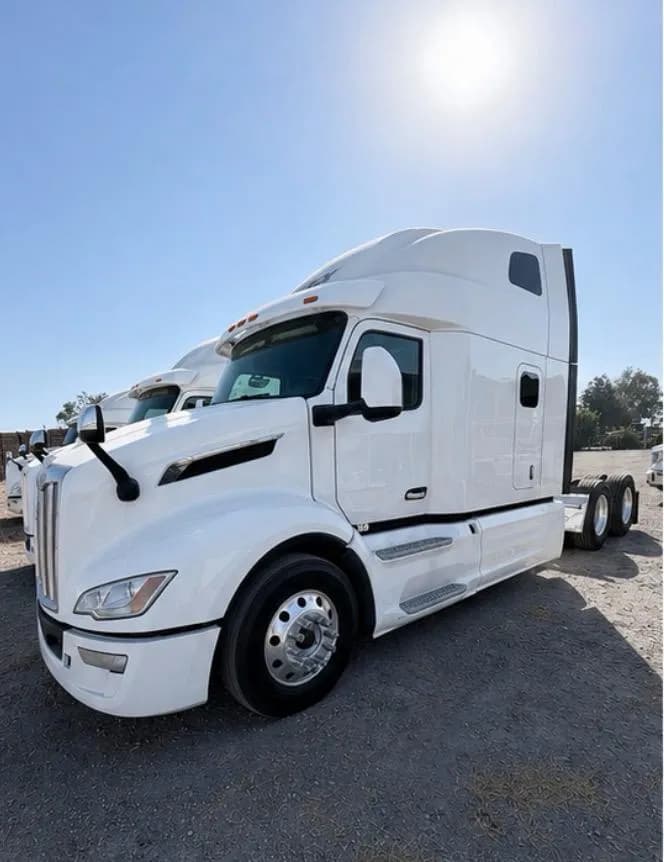 2023 Peterbilt 579