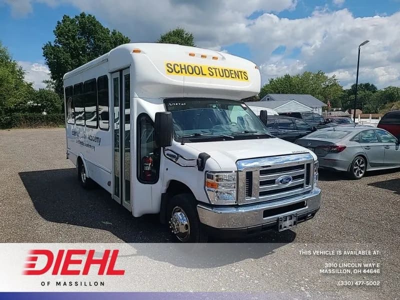 2017 Ford E-350SD - Box