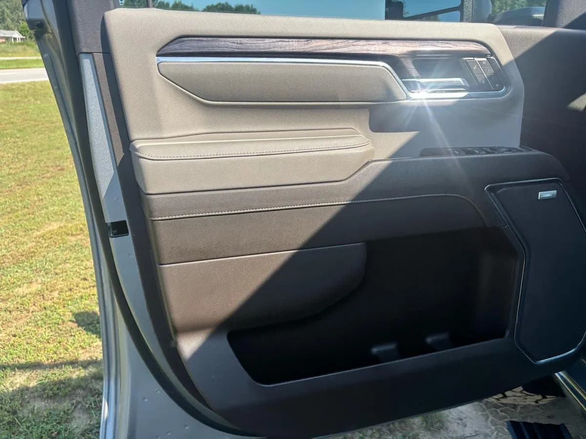 2024 Parker's Used Cars SILVERADO 3500HD - Pickup