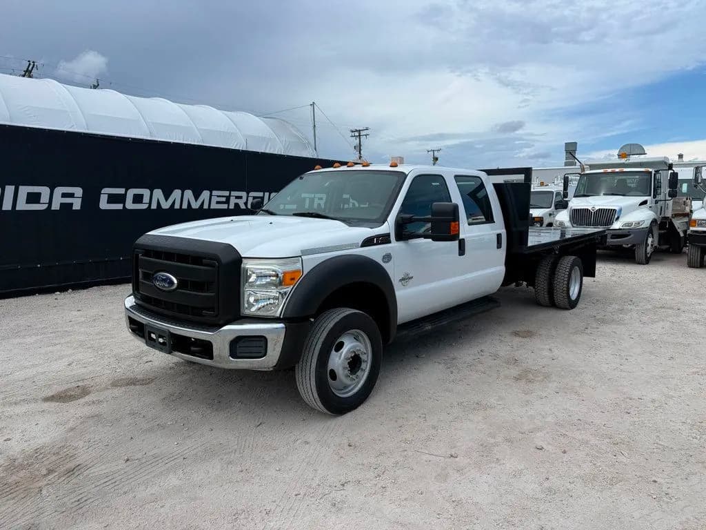 2011 Ford F-450 Crew Cab - Flatbed