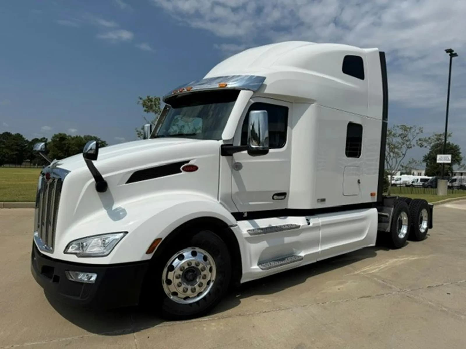 2024 Peterbilt 579
