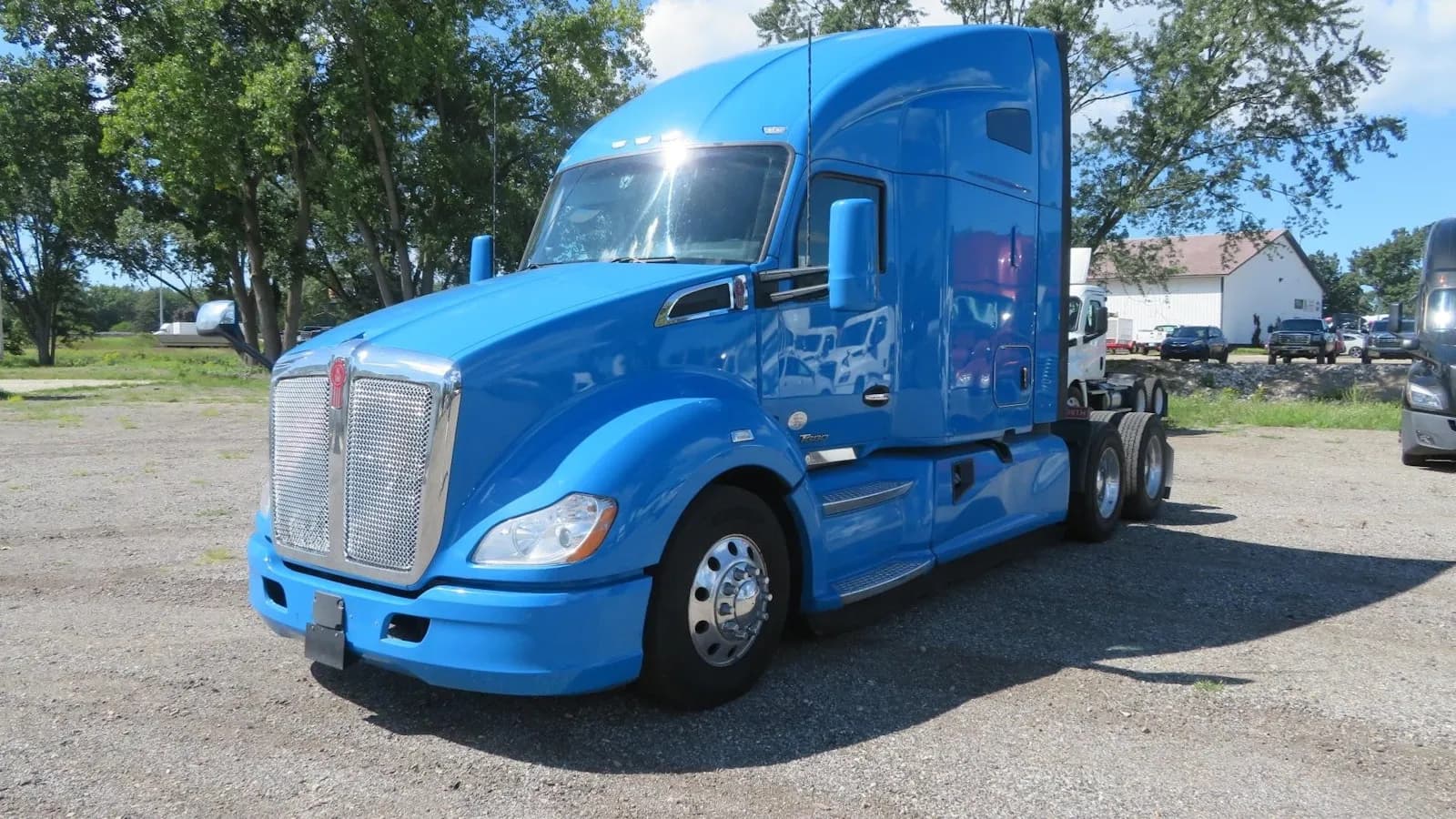 2022 Kenworth T680 - Sleeper