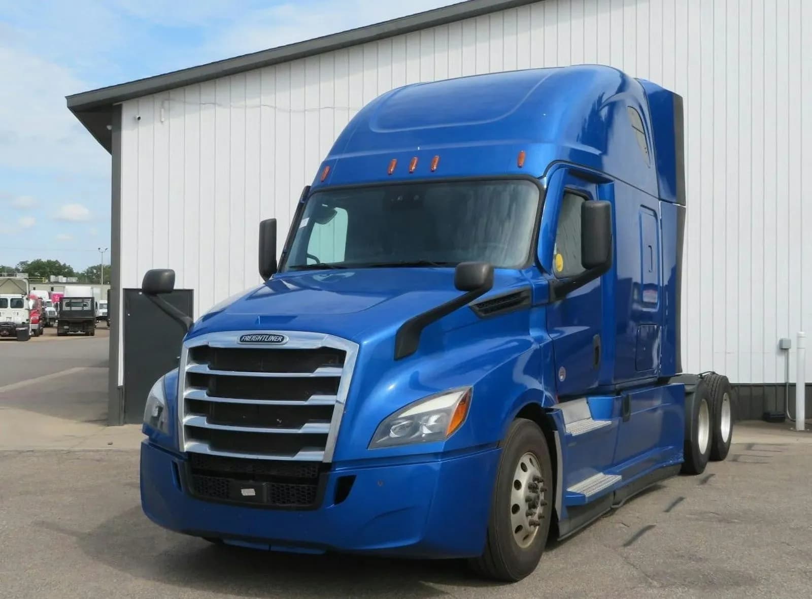 2022 Freightliner Cascadia - Sleeper