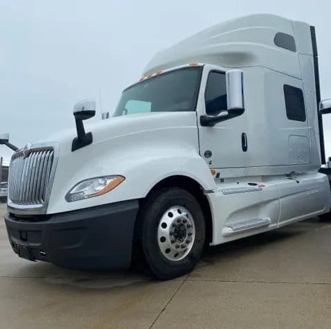 2022 International LT625