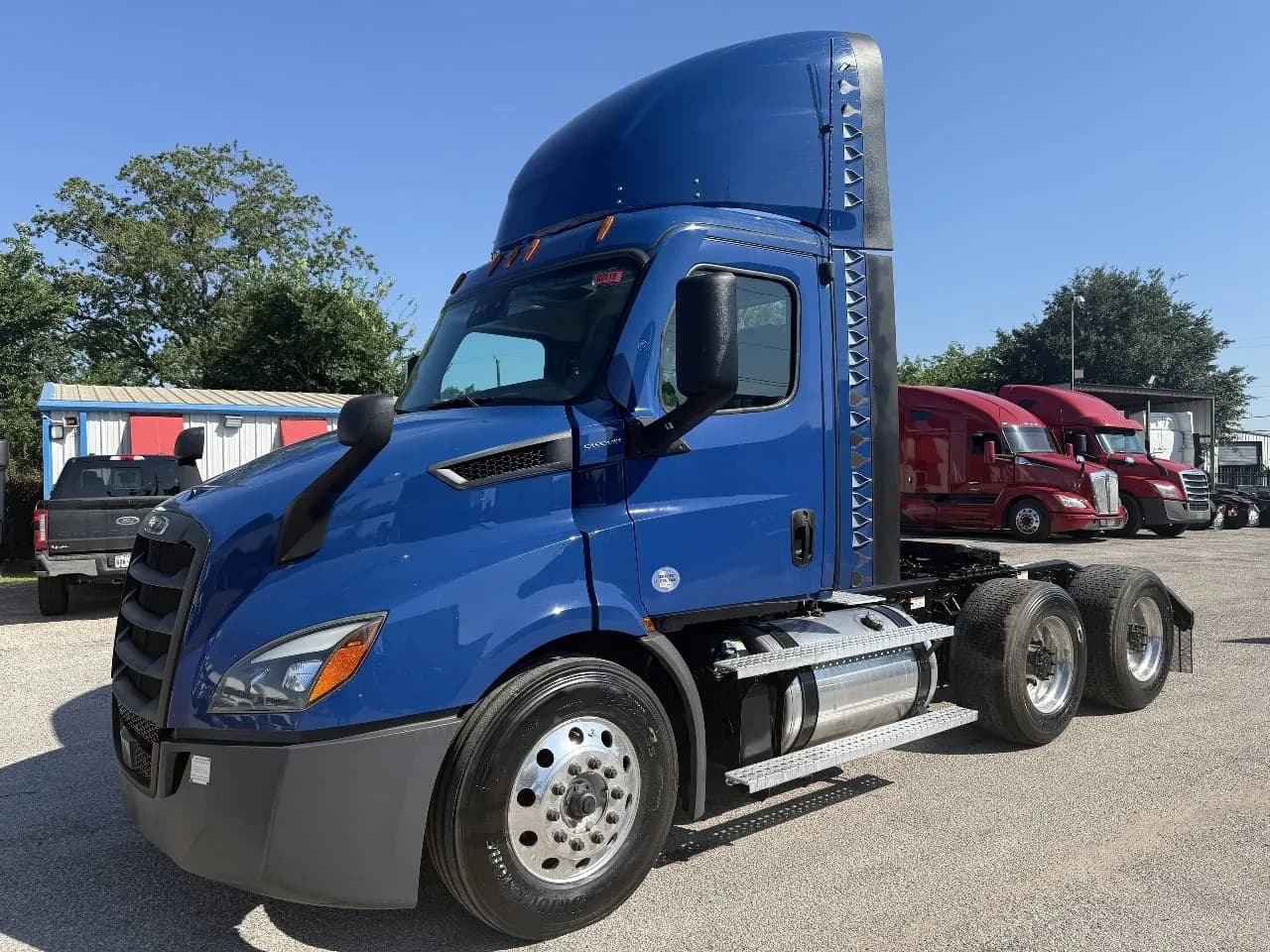 2022 Freightliner Cascadia - Day Cab