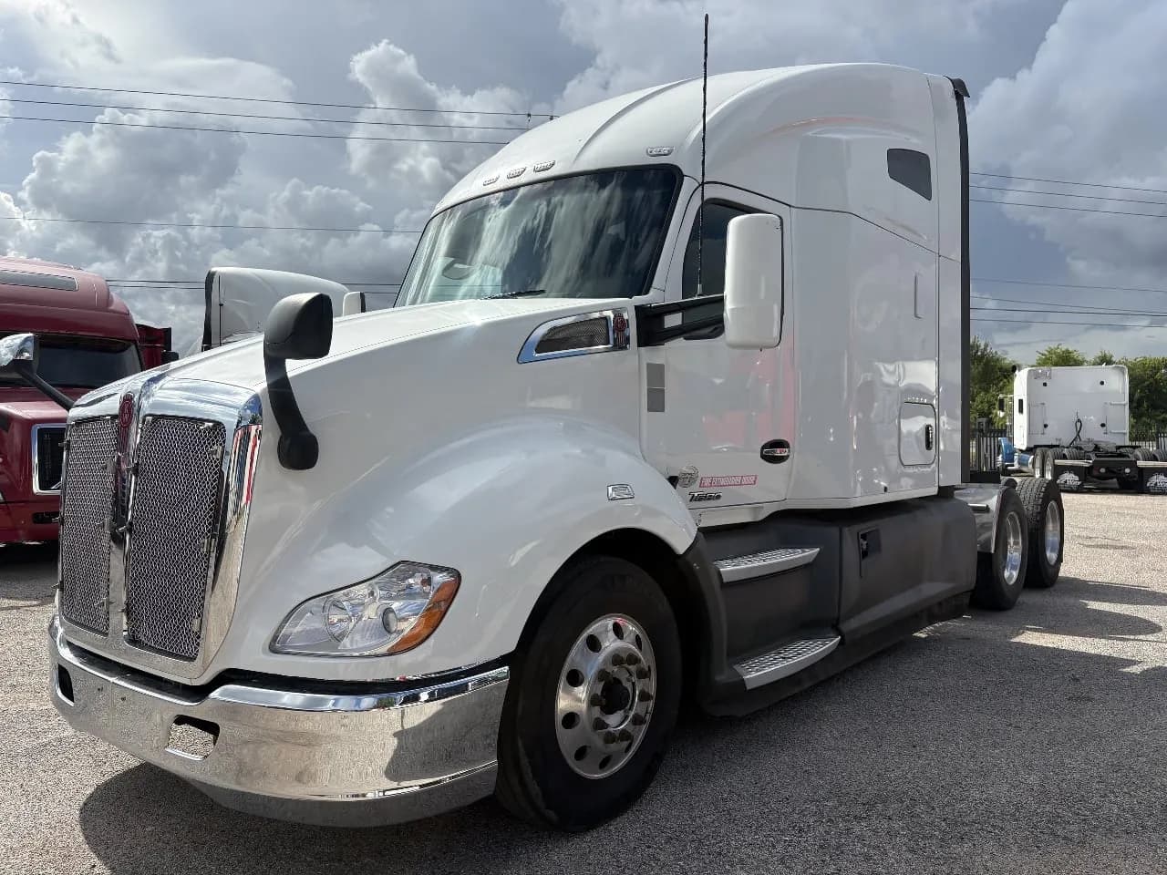 2020 Kenworth T680 - Sleeper