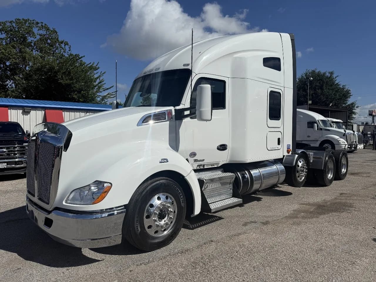 2021 Kenworth T680 - Sleeper