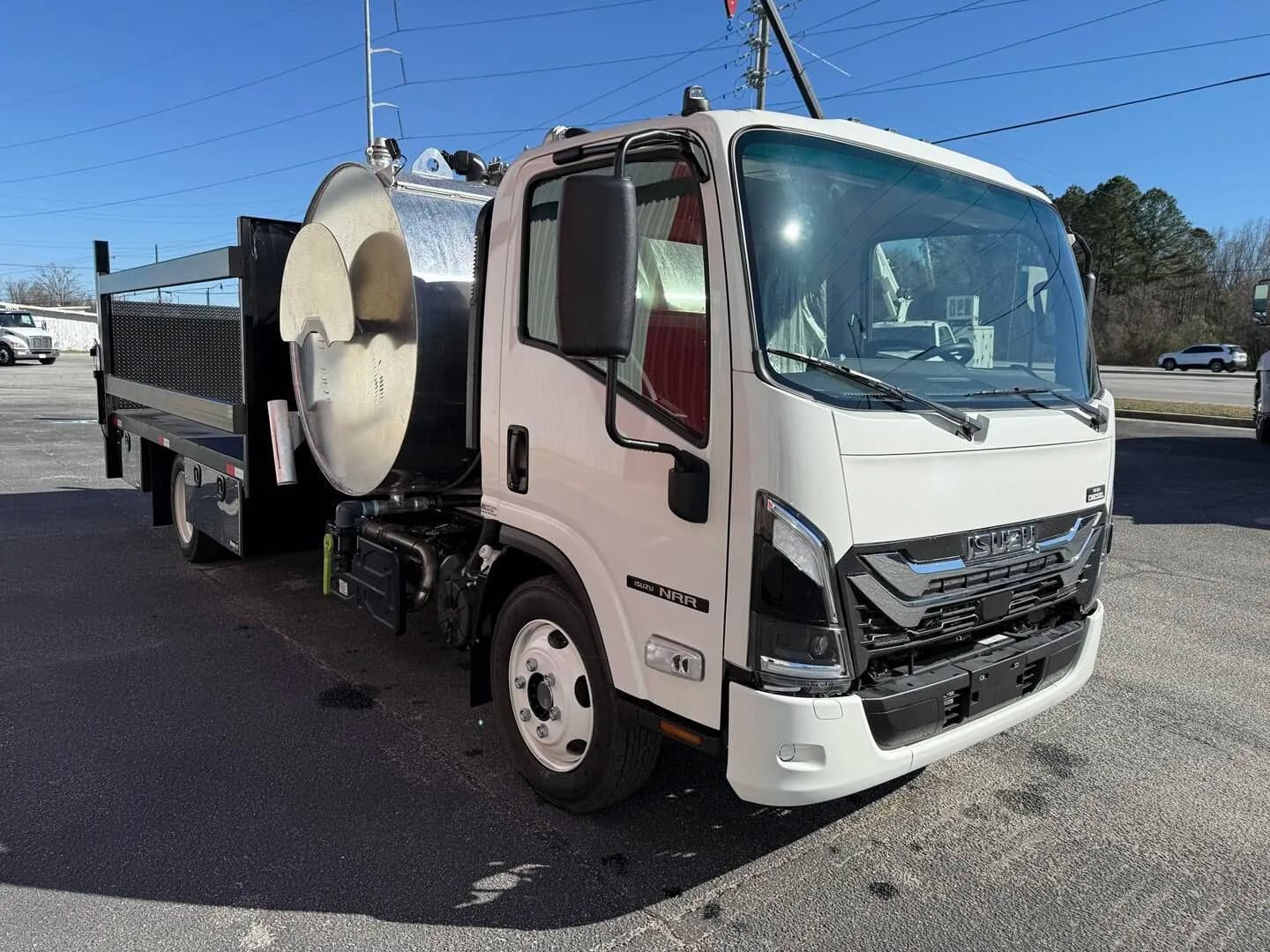 2027 Isuzu NRR